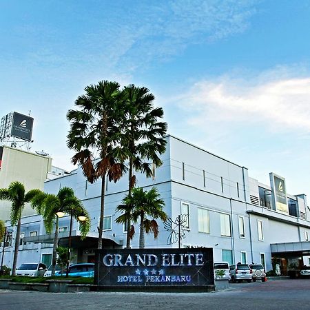 Grand Elite Hotel Пеканбару Екстериор снимка
