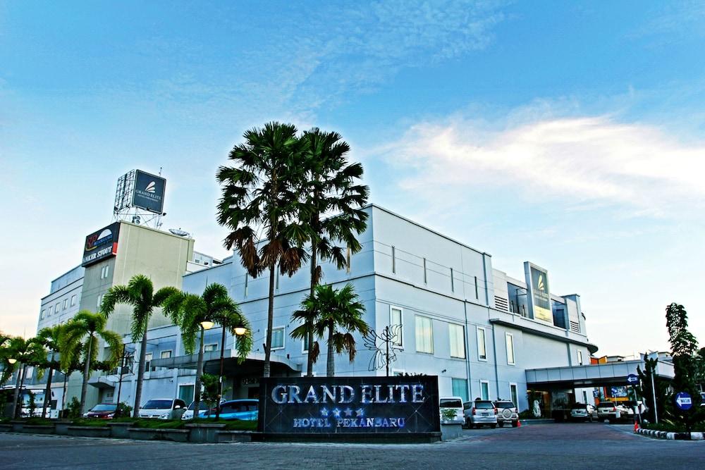 Grand Elite Hotel Пеканбару Екстериор снимка
