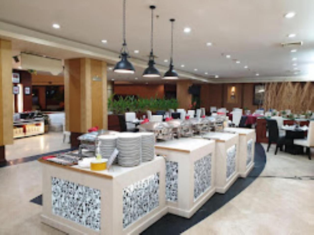 Grand Elite Hotel Пеканбару Екстериор снимка