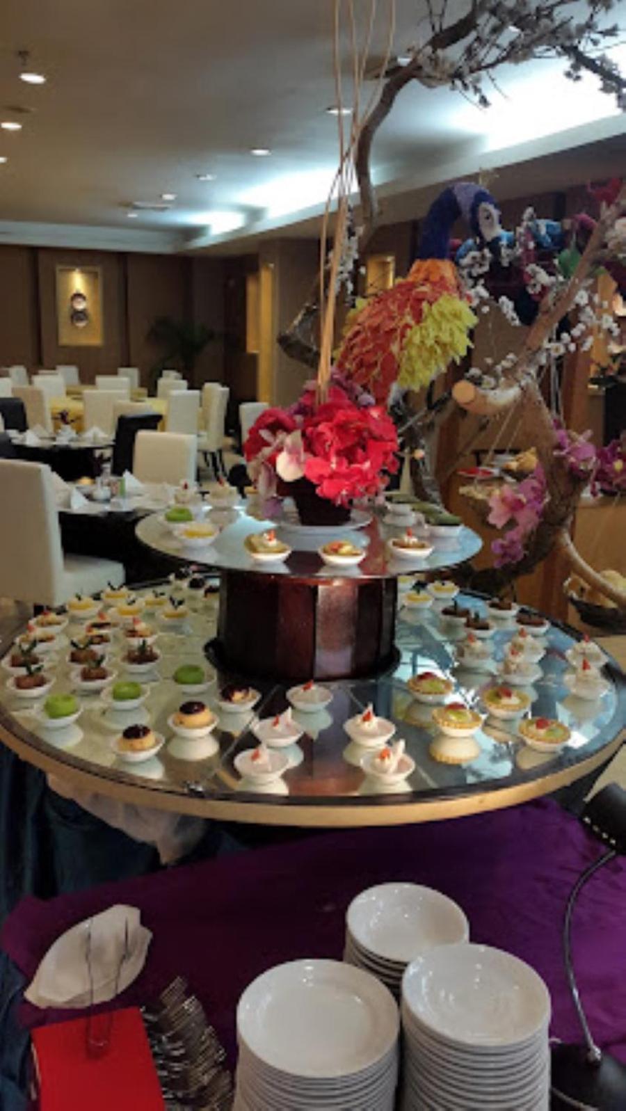 Grand Elite Hotel Пеканбару Екстериор снимка