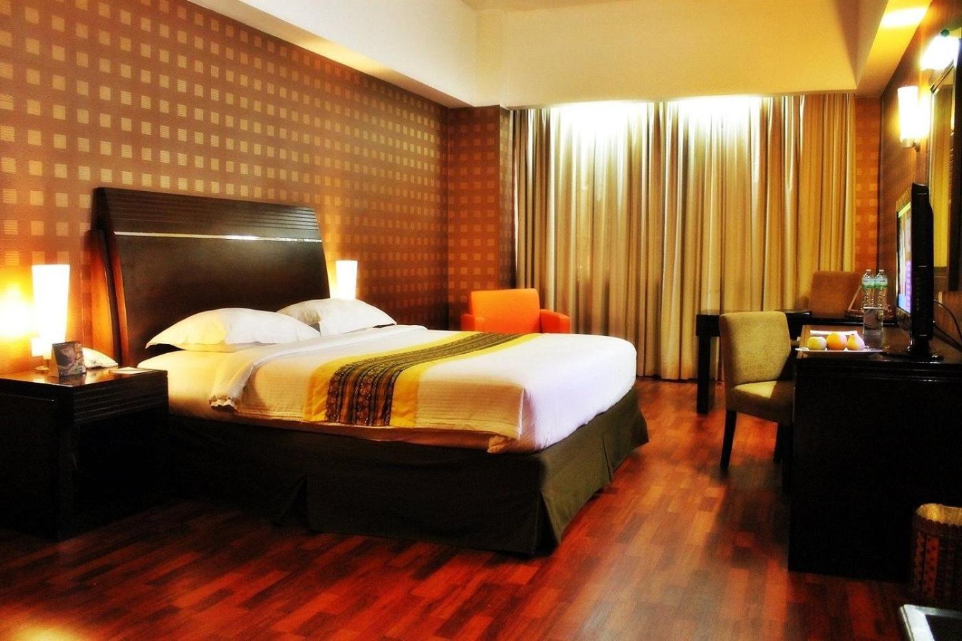 Grand Elite Hotel Пеканбару Екстериор снимка