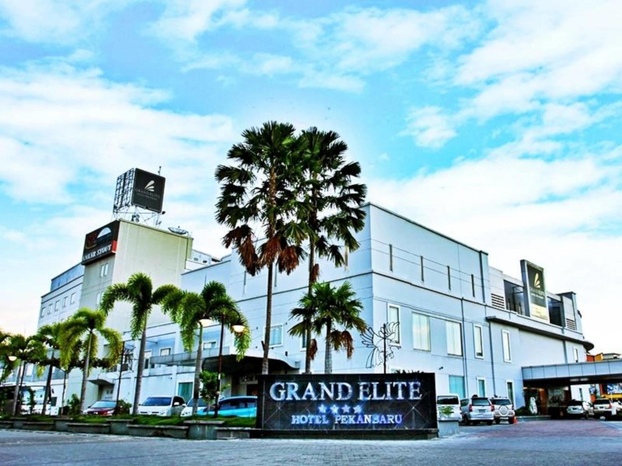 Grand Elite Hotel Пеканбару Екстериор снимка