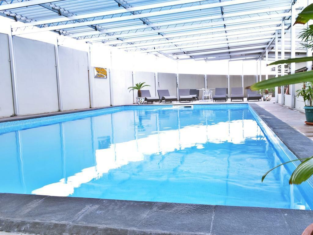 Grand Elite Hotel Пеканбару Екстериор снимка