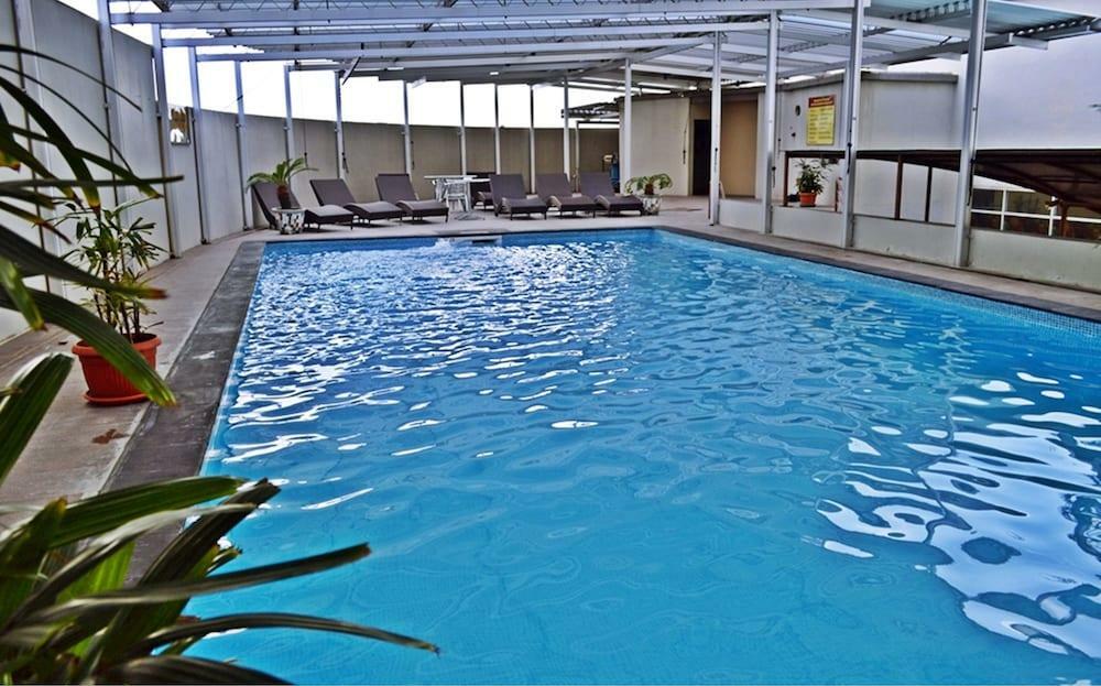 Grand Elite Hotel Пеканбару Екстериор снимка